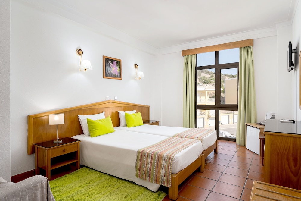 Hotel Colina do Mar