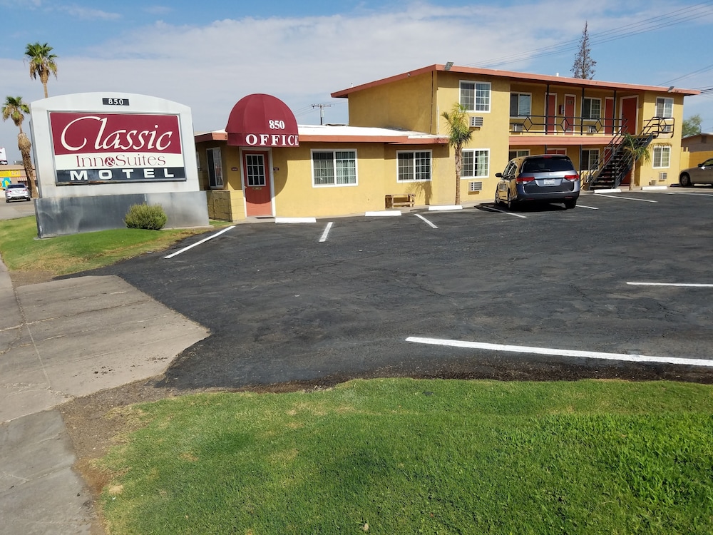 Classic Inn & Suites