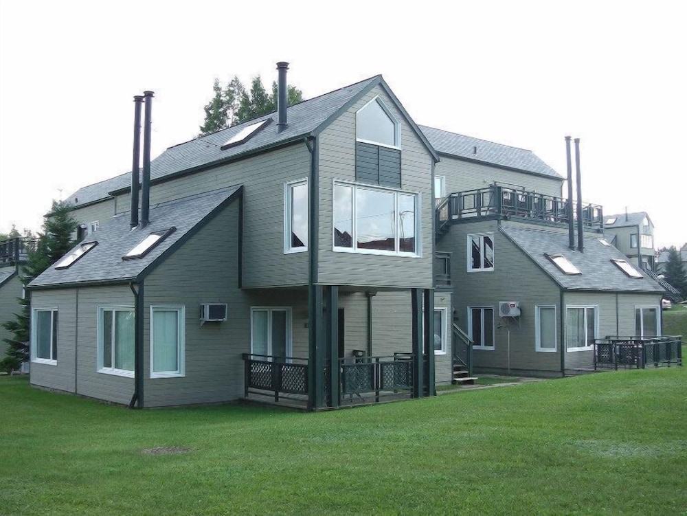 Holiday Villa Resorts - Beaupre Mont Sainte Anne