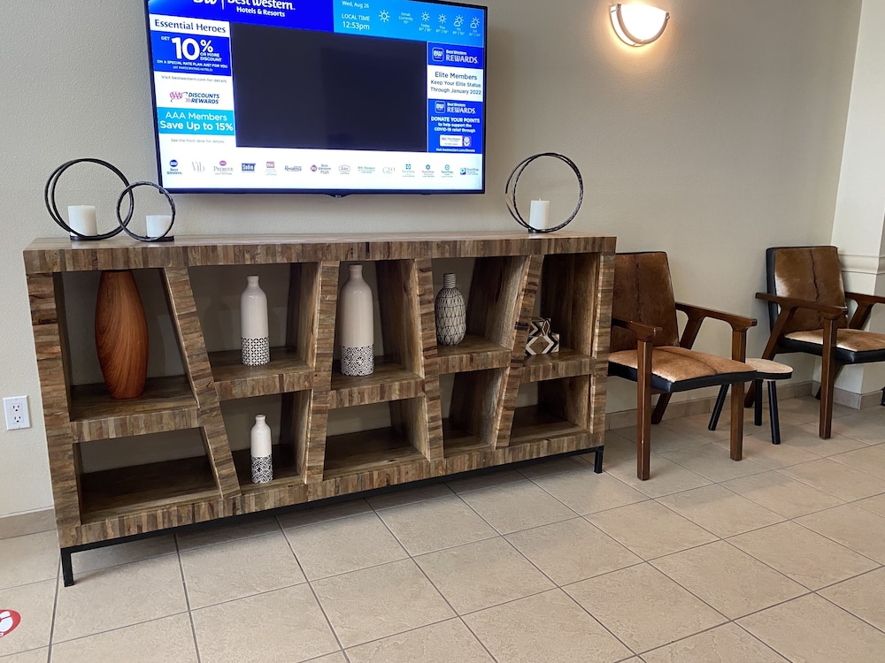 Best Western Plus Peppertree Inn At Omak
