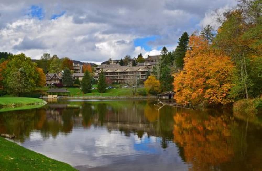 Chetola Premier Condominiums