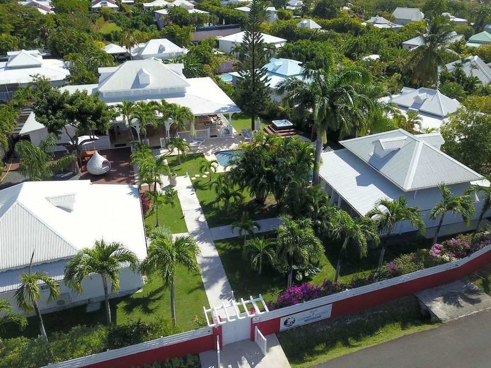 Villas et Chambres d'hotes Chez Flo