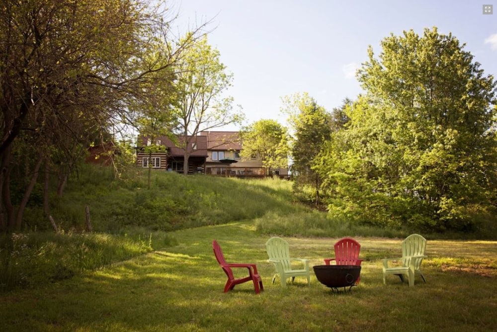 River Bluff Farm Bed & Breakfast