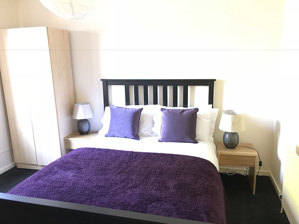 Three Bedroom House in Basildon