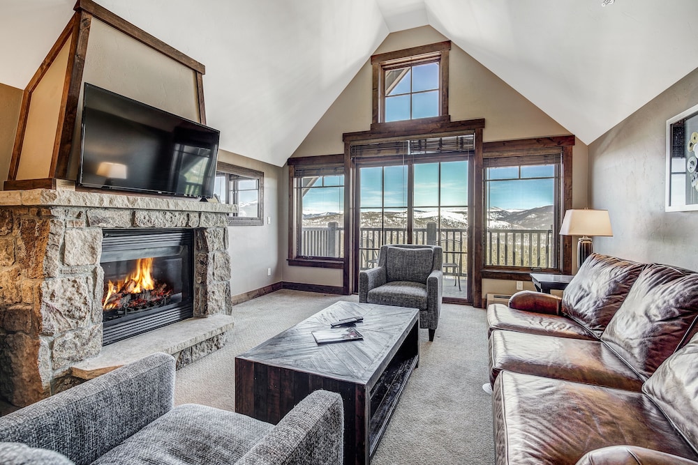 Premier 2br  At The Base Of Peak 7 2 Bedroom Condo by RedAwning
