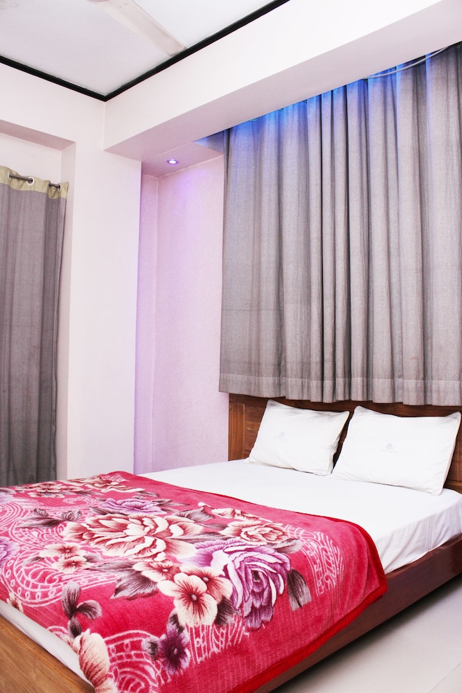 Shopno Bilash Holiday Suites