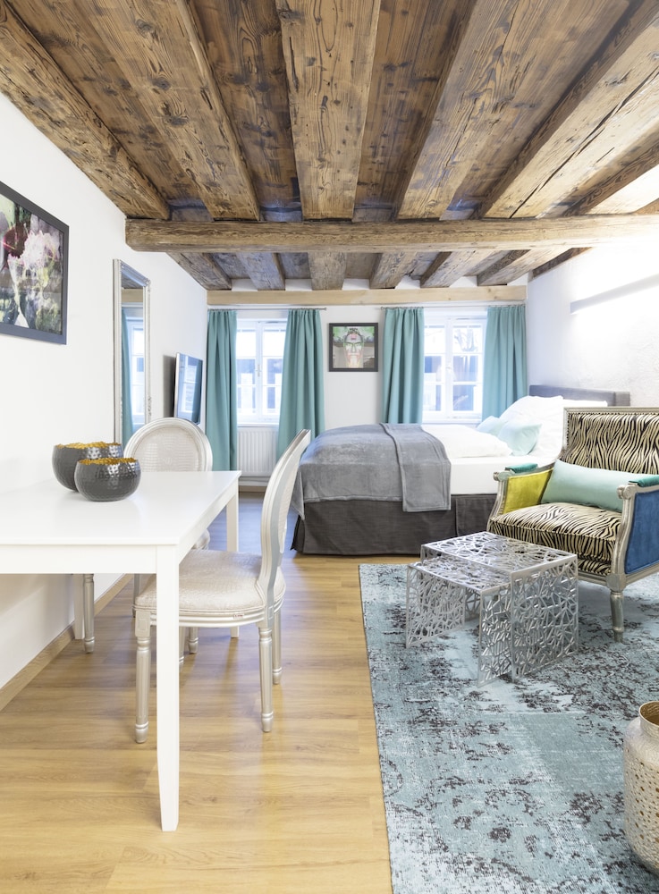 APT - Stone Lodge Salzburg