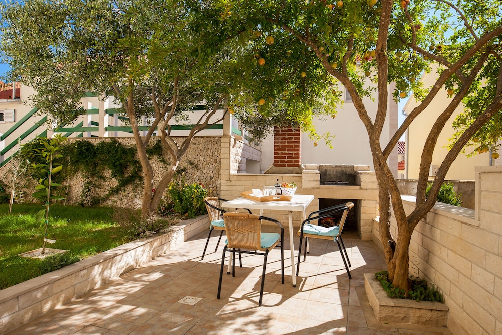 Ratac Apartments
