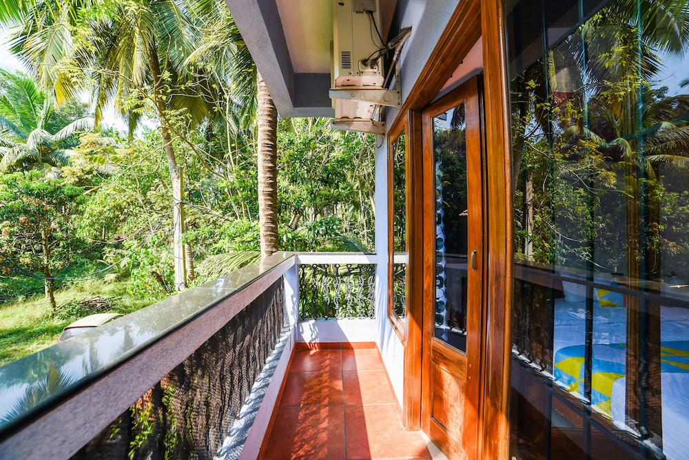 OYO 9882 Home Studio Franria Villa Calangute