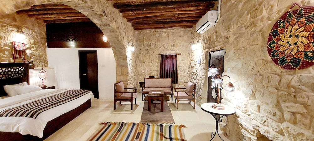 Hayat Zaman Hotel & Resort