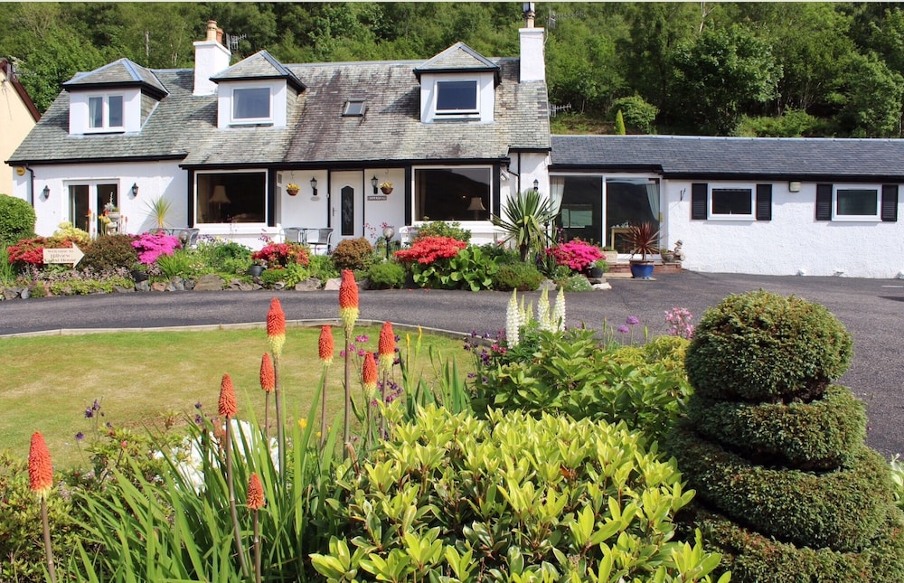 Hillview guest house