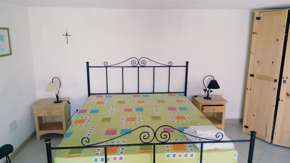 Beach Front Studio Apartment Tonnarella