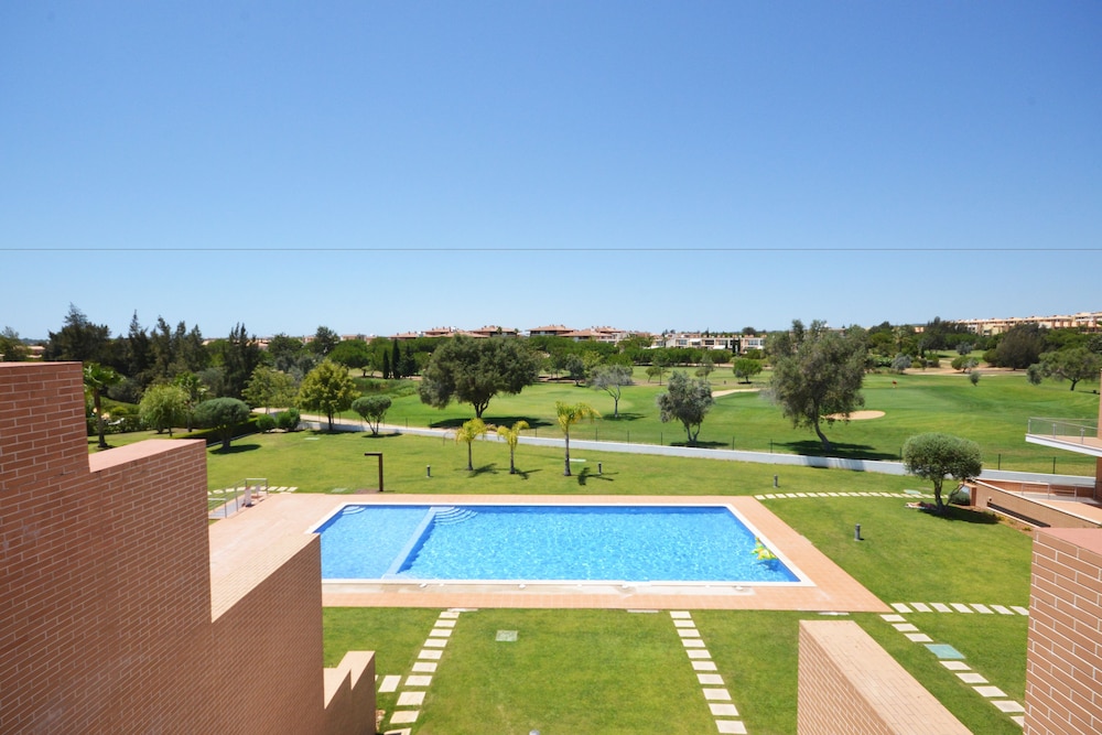 Millennium Golf Residences AL