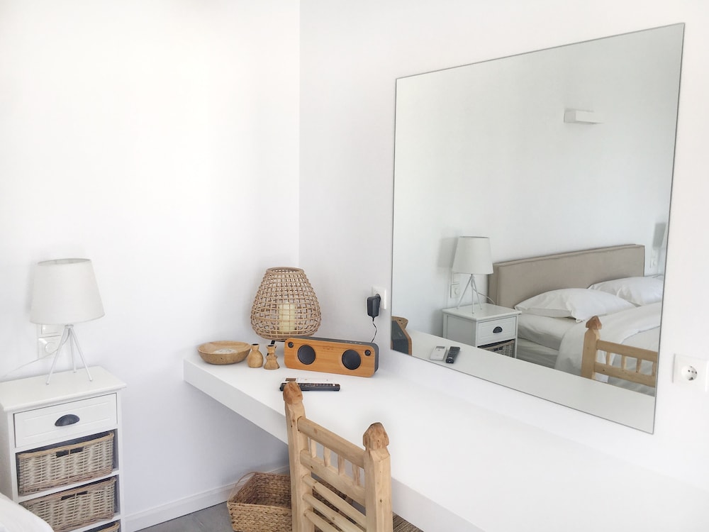 Pino di Loto Boutique Bed & Breakfast
