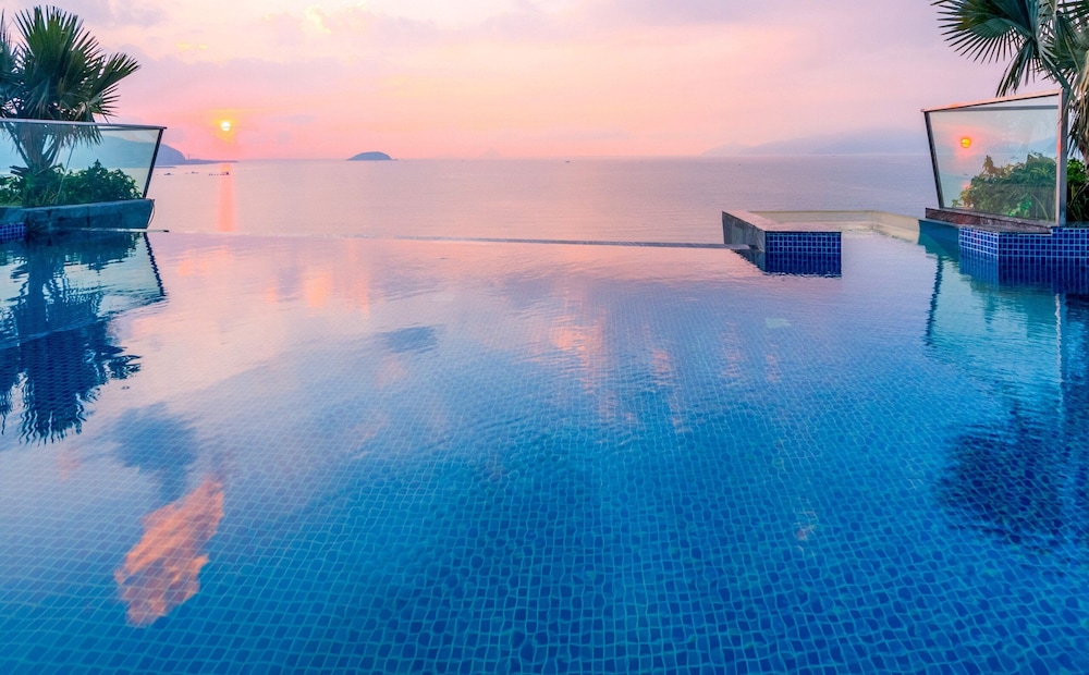 Boton Blue Hotel & Spa