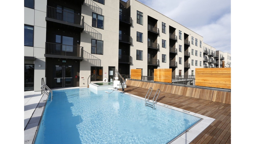Suite Destination Downtown Austin