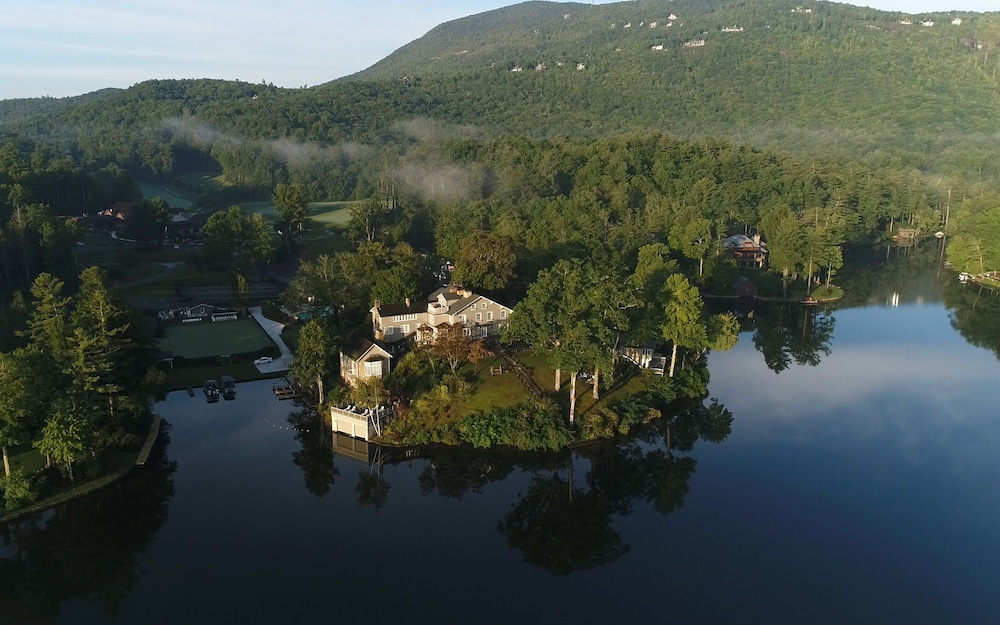 Greystone Inn