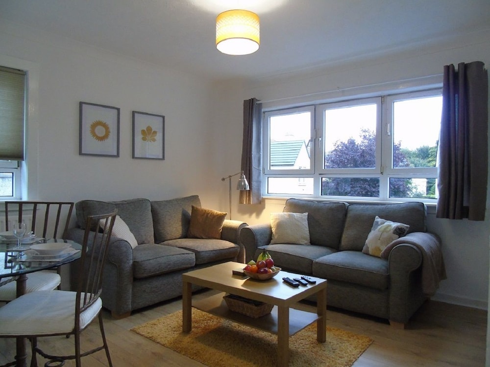 Snug - Faodail Apartment