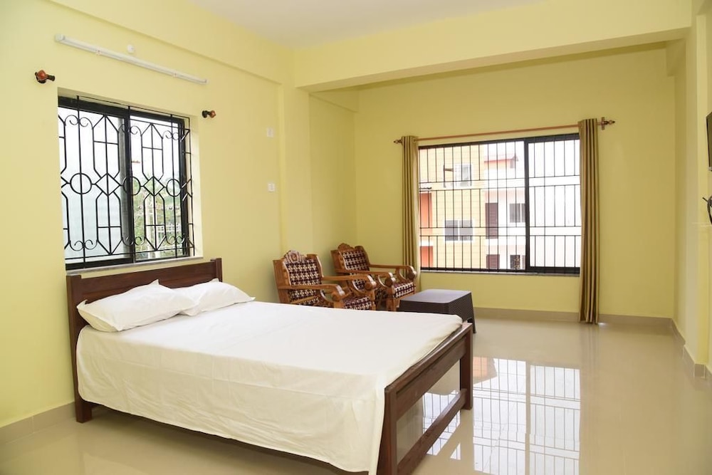 Nirvaah Room Siolim- Kitchenete