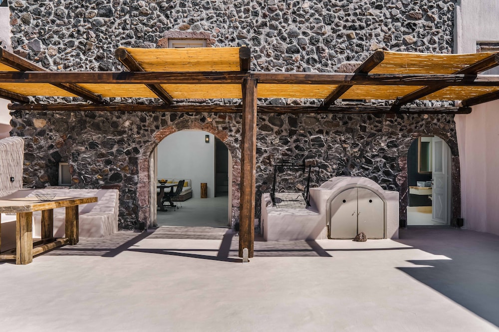 Pyrgos 1870 A Restored Winery