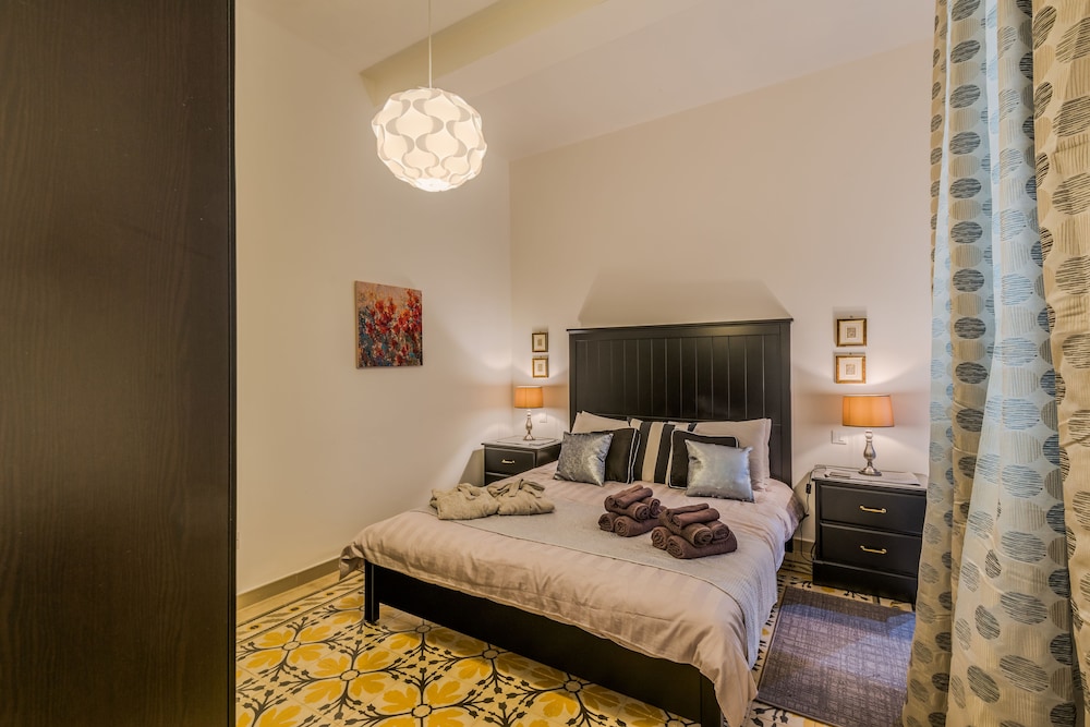 Valletta Luxury Harbour View