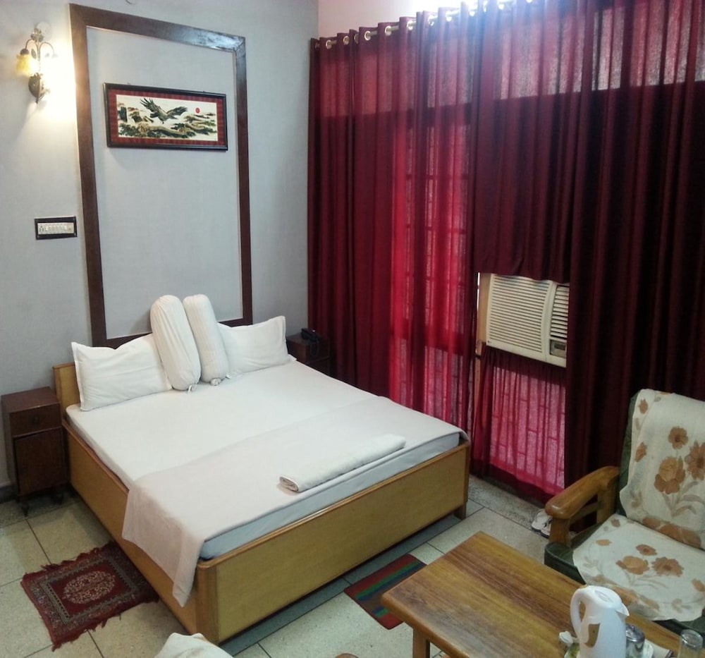Hotel Royal Inn