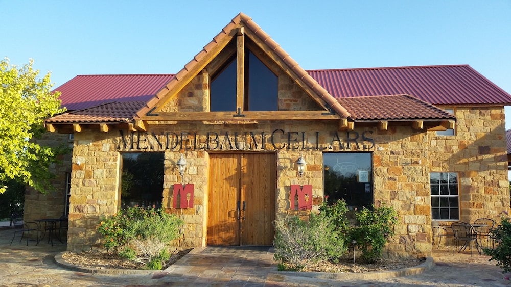 The Lofts at Mendelbaum Cellars
