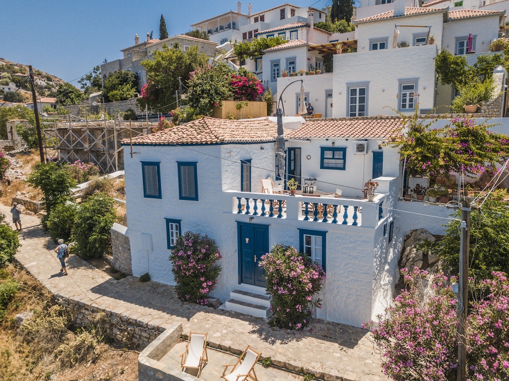 Lotus Sweet Home Hydra