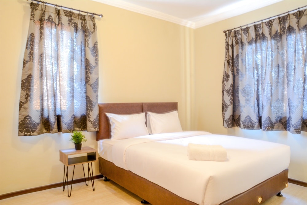 3 Bedrooms Apartment Grand Palace Kemayoran by Travelio