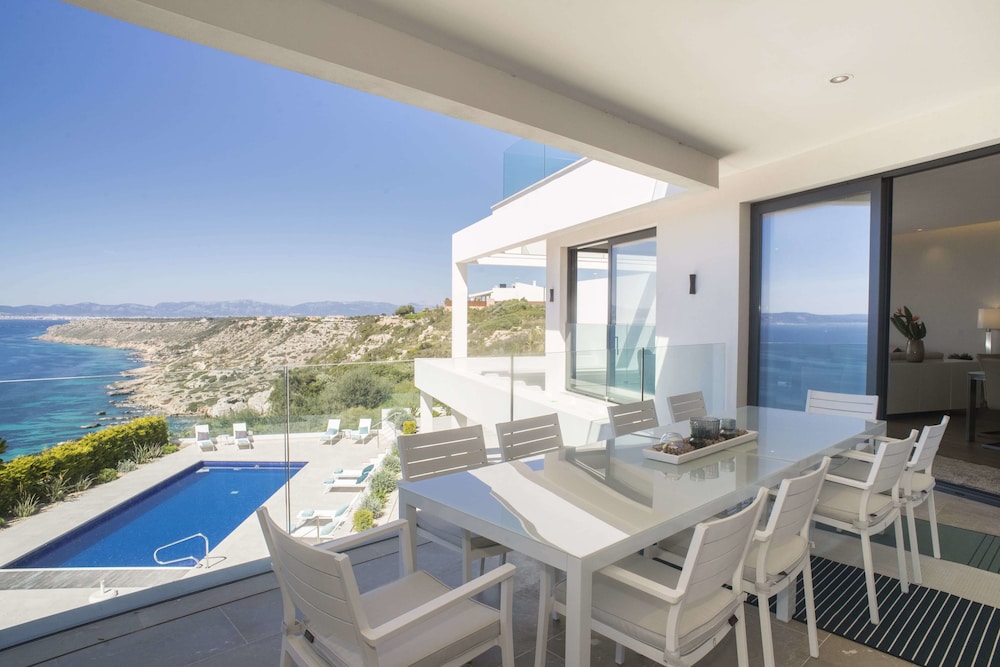 Villa Son Mares