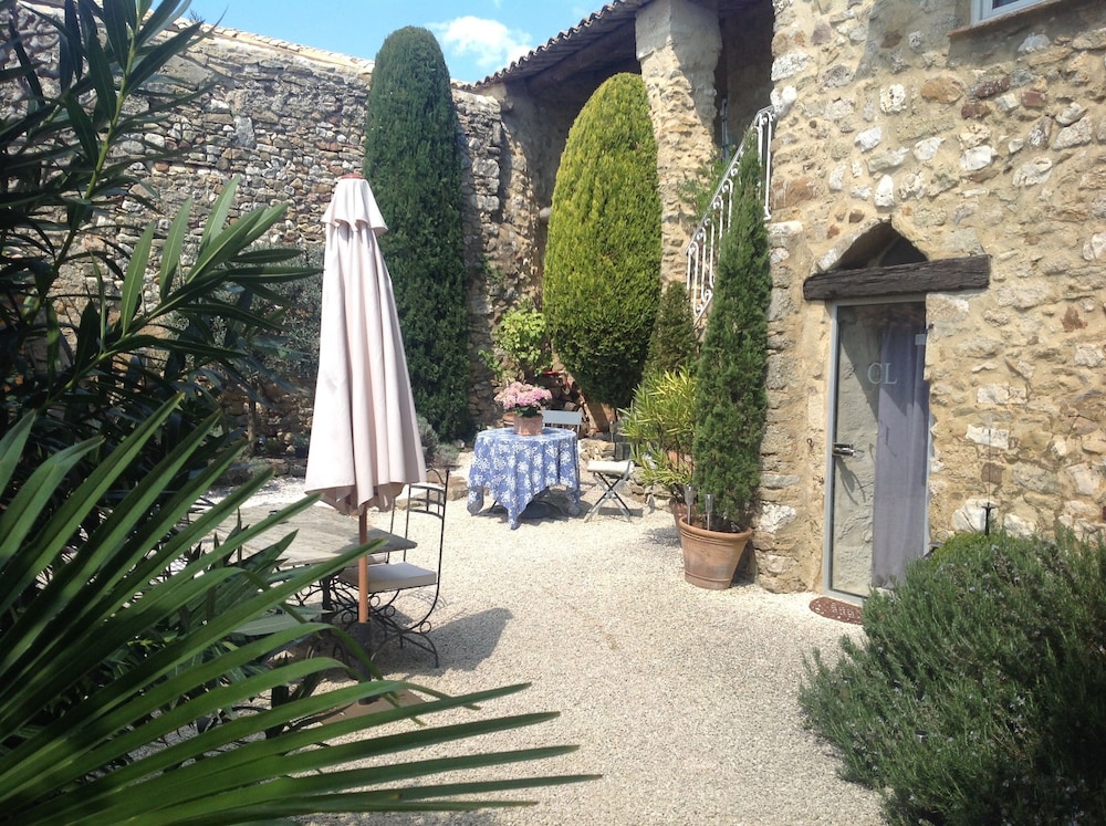 Maison d'hôtes La Cour des Lauriers