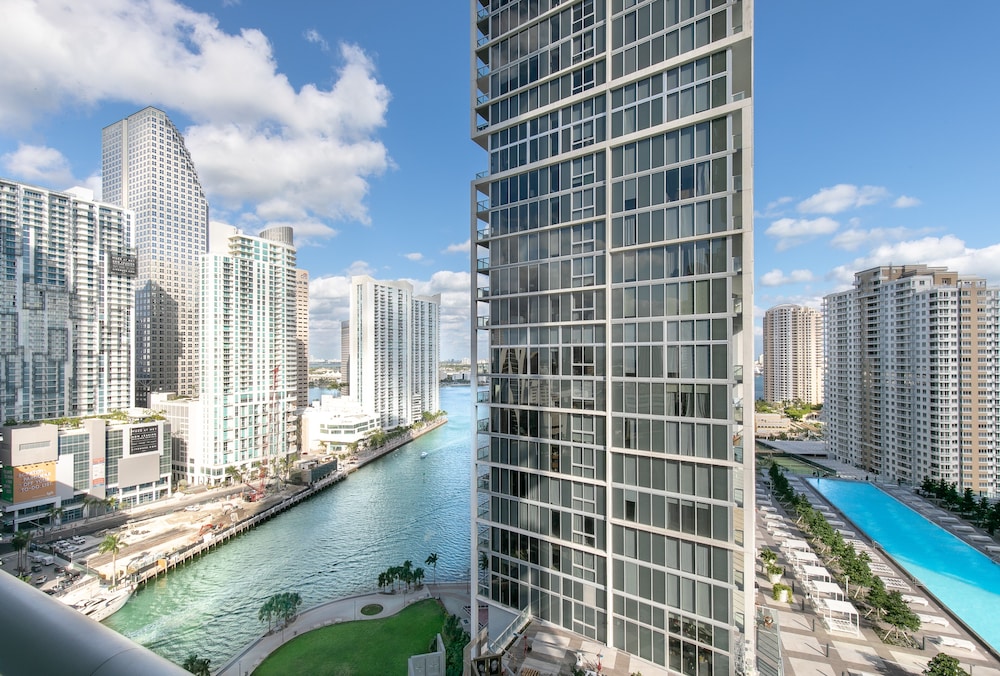 Miami Vacation Rentals - Brickell