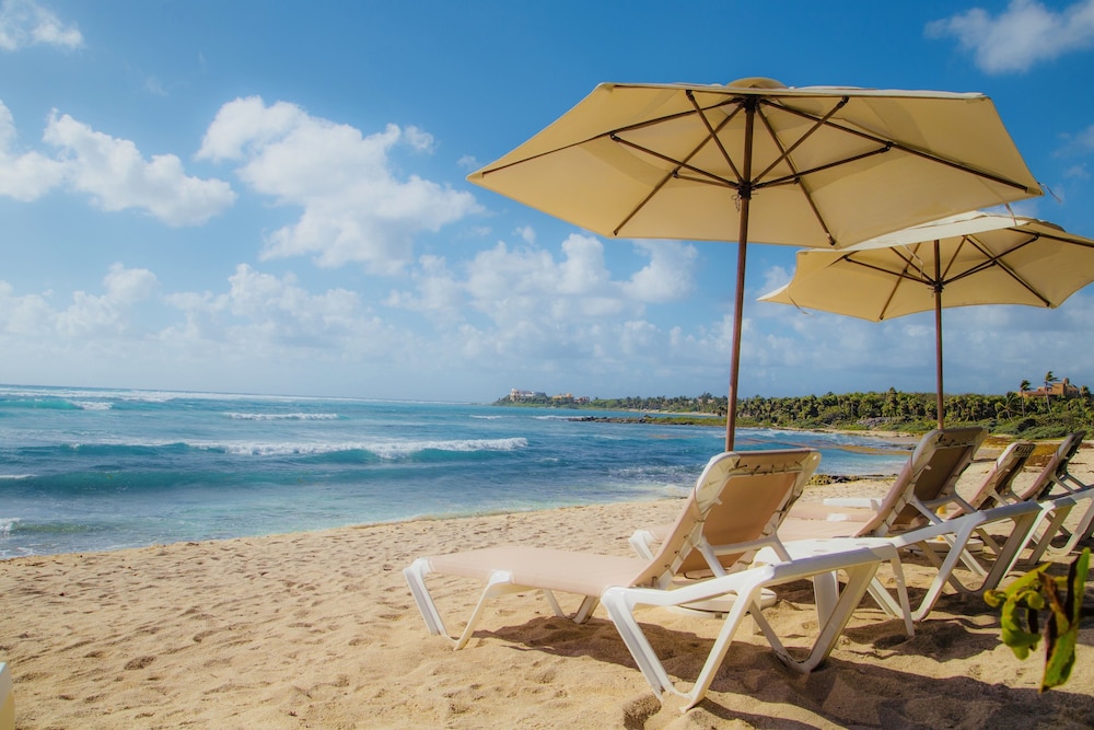 Las Villas Akumal  2B-16 by SkyRun