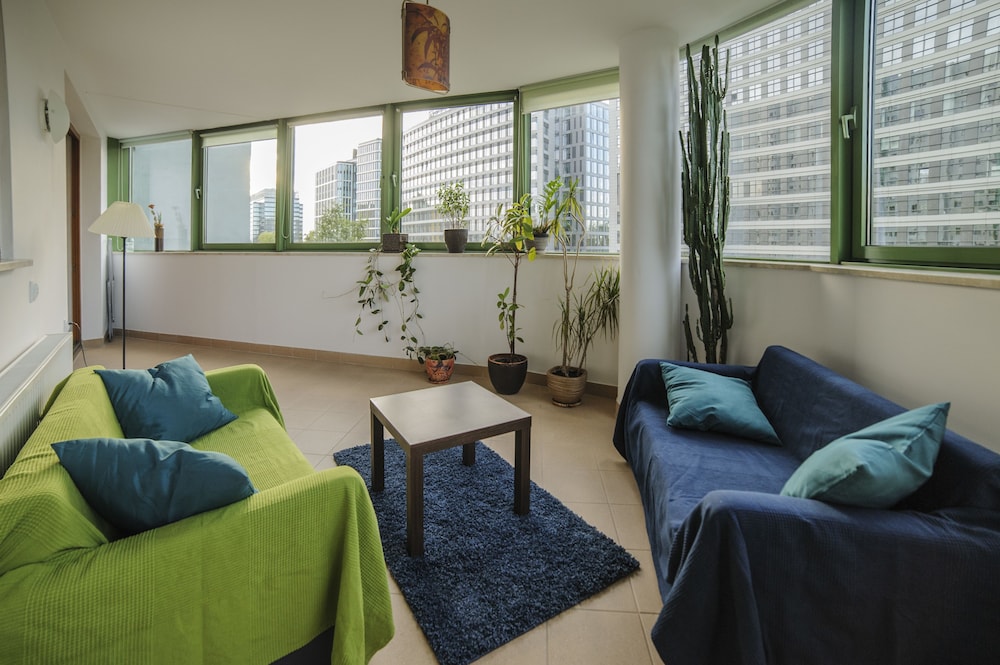 Warsaw Panorama Apartment