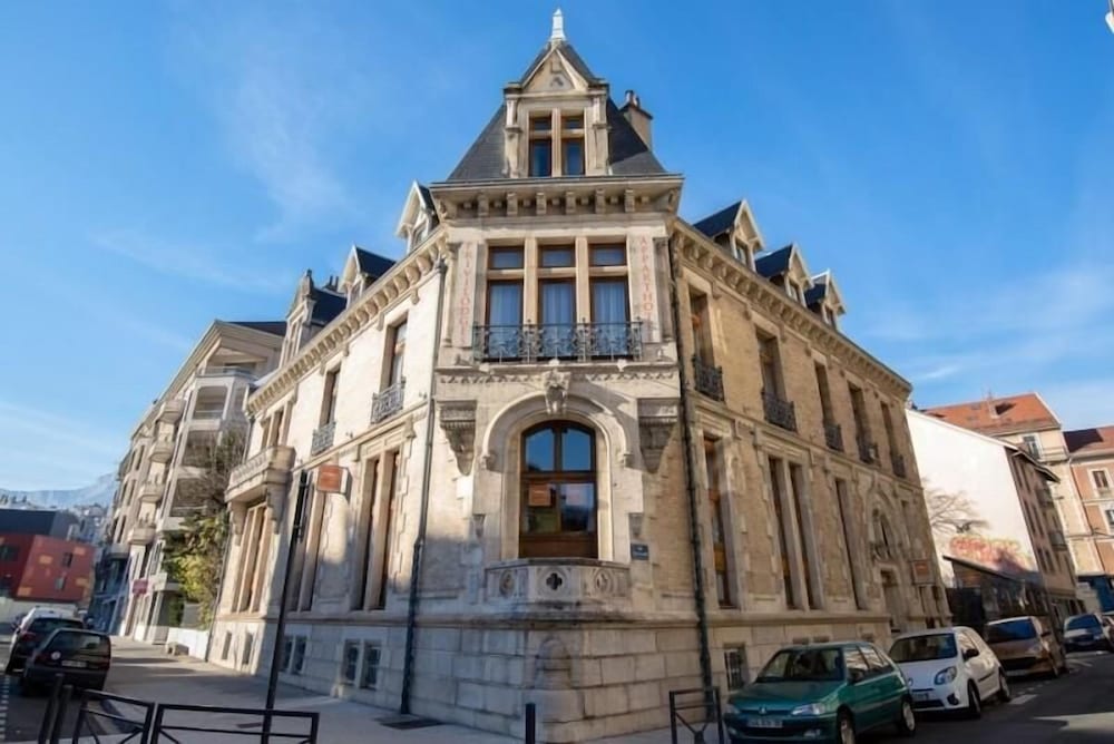Apparthôtel Privilodges Grenoble Chateau Perrin