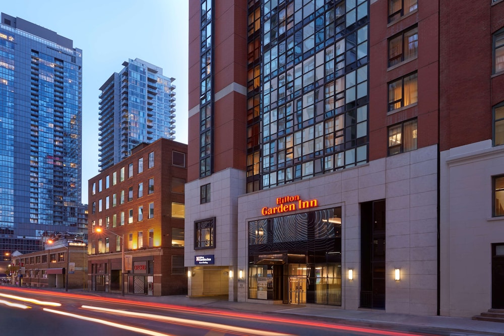 Hilton Garden Inn Toronto Downtown