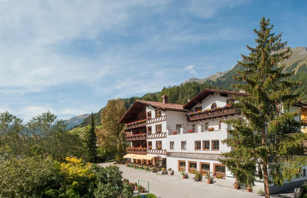 Hotel Alpina Arlberg
