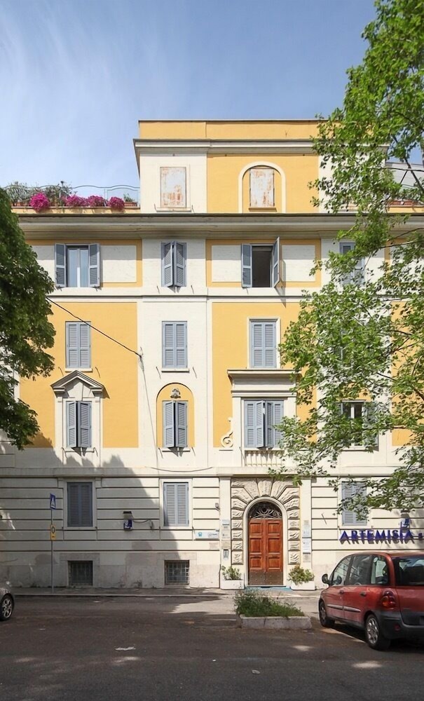 Astoria Palace