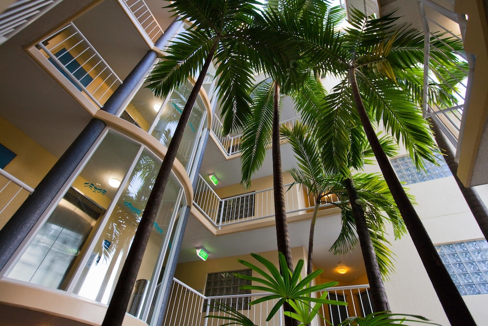 Inn Cairns Boutique Apartments