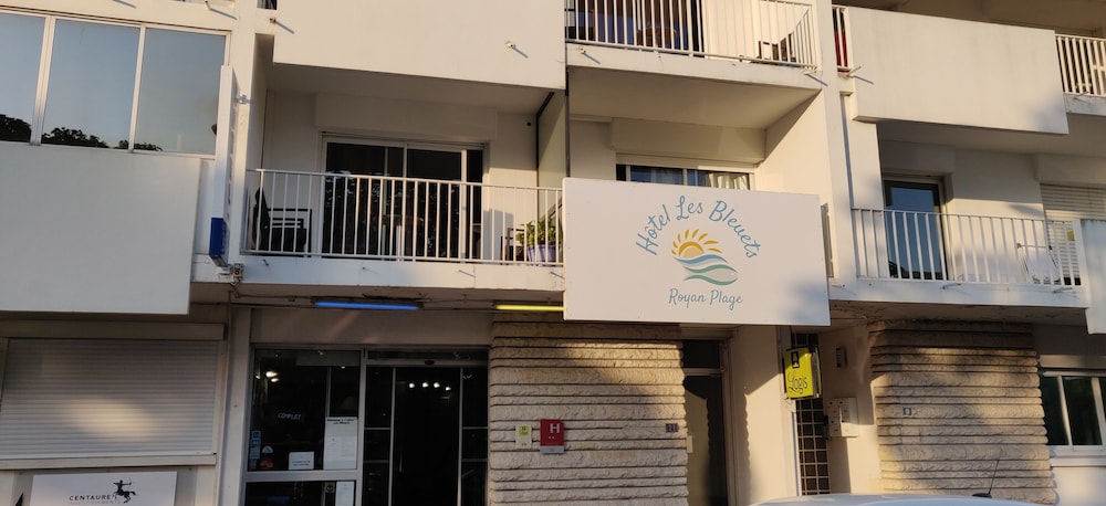 Logis Hotel Les Bleuets