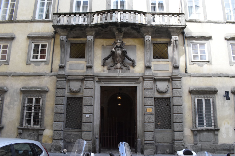 Palazzo Tucci Residenza d'Epoca