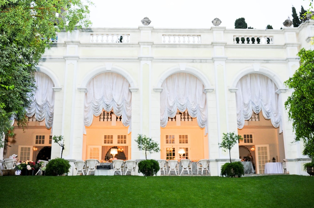 Illyria House