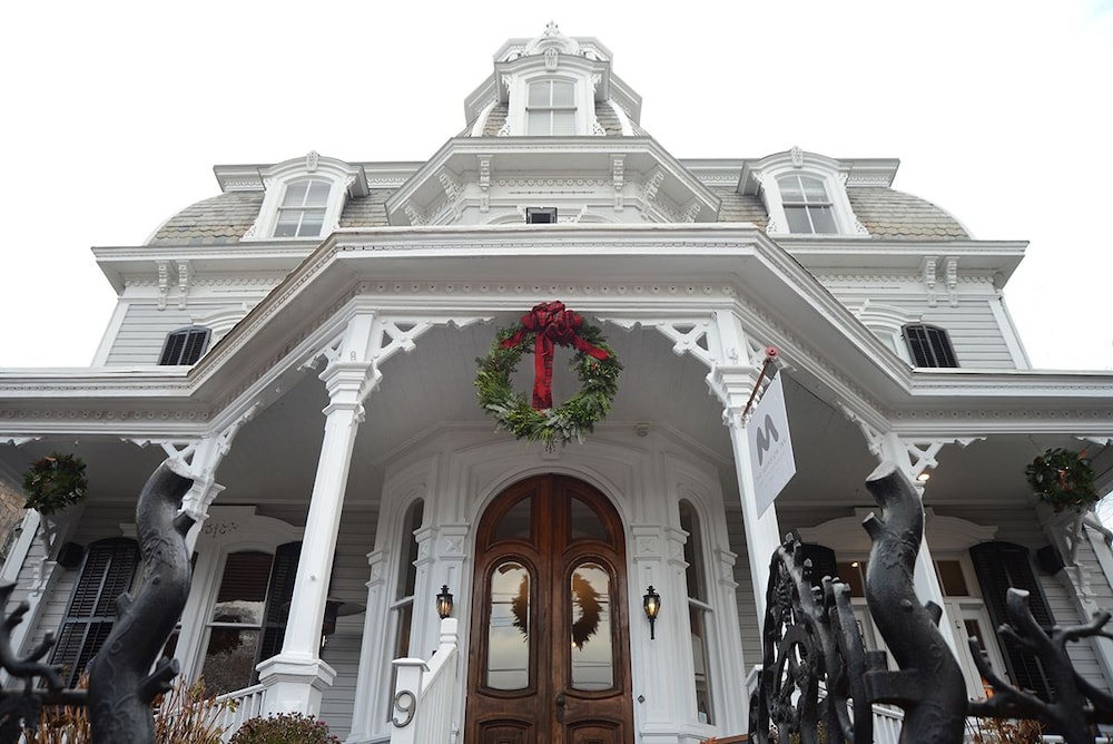 The Mansion Inn