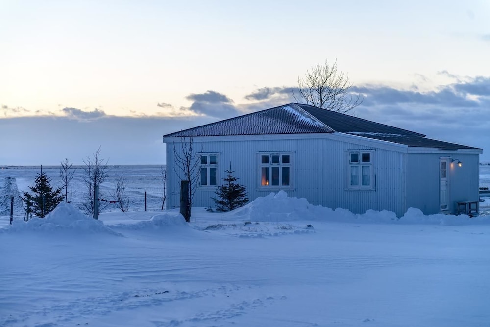 Gamla húsið - The old house