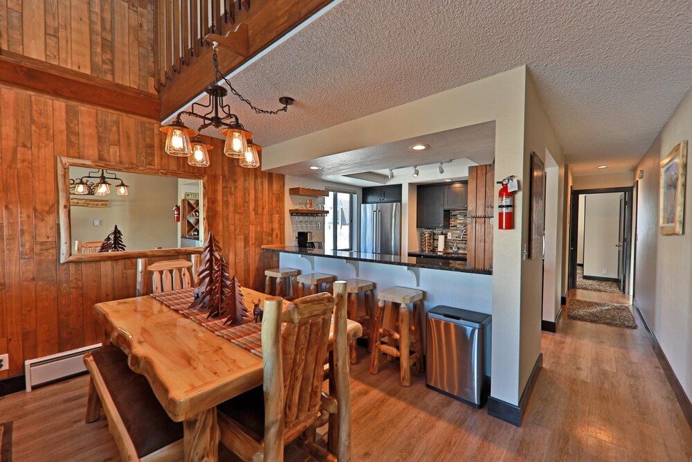 The Pines At Meadow Ridge A12 3 Bedroom Condo by Redawning