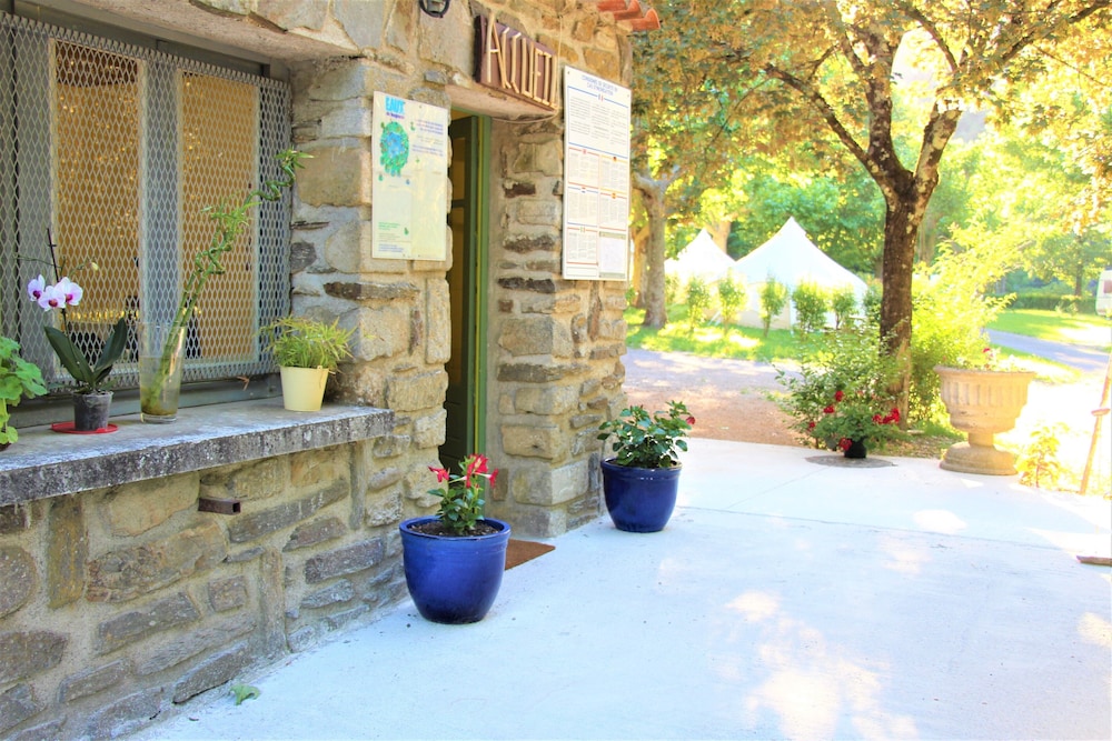 Le Moulin Du Luech - Bulles Insolites