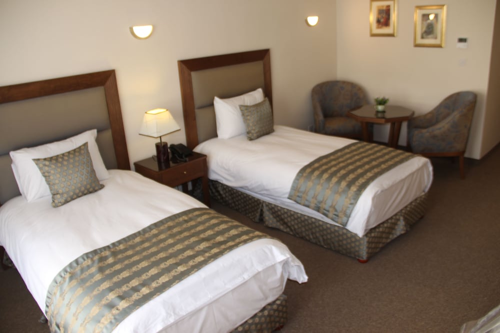 Saray Hotel