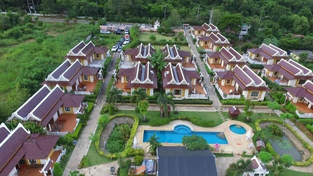 Khao Tao lake and beach villas Hua Hin