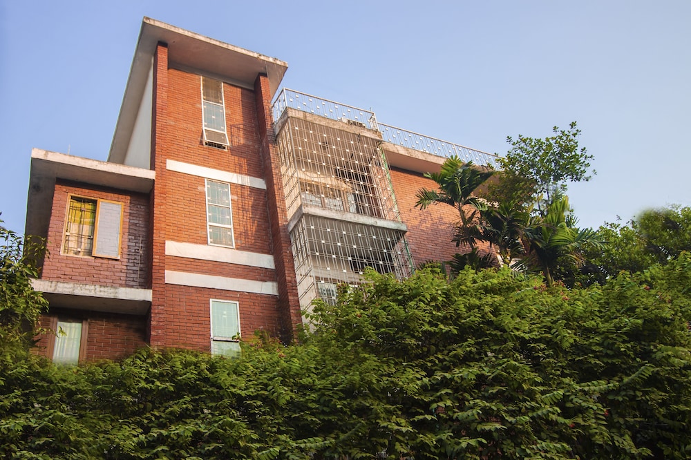 Luminous The Residence