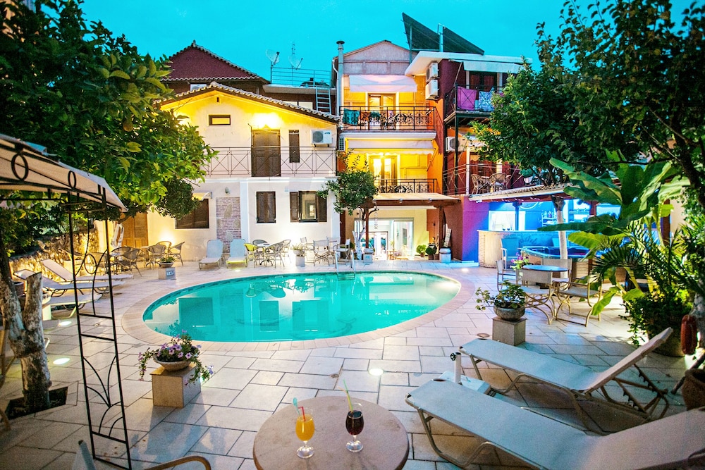 Paradise Hotel